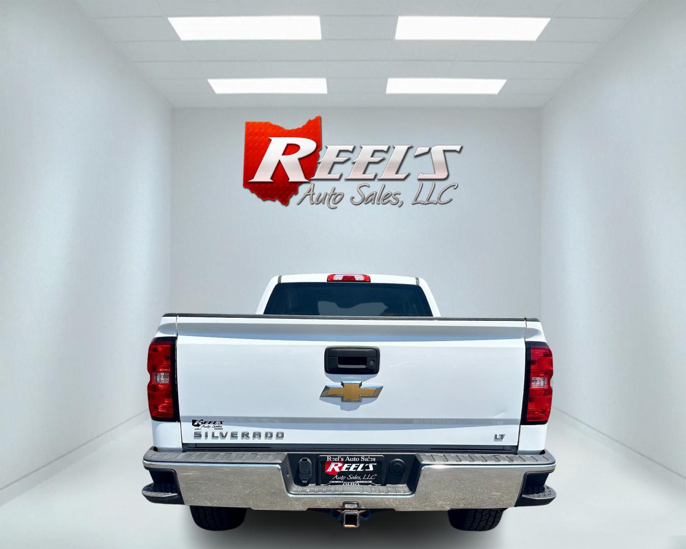2017 White /Black Chevrolet Silverado 1500 LT (1GCVKREH5HZ) with an 4.3L V6 OHV 12V engine, 6-Speed Automatic transmission, located at 11115 Chardon Rd. , Chardon, OH, 44024, (440) 214-9705, 41.580246, -81.241943 - Photo#6